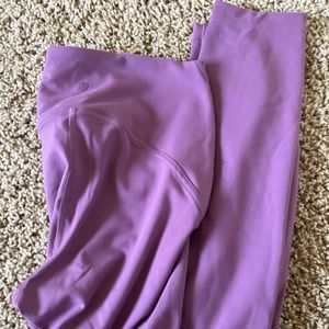 super cute pink Lululemon leggings size 6 wonder under HUNDERED DOLLARS OFF!!!!!